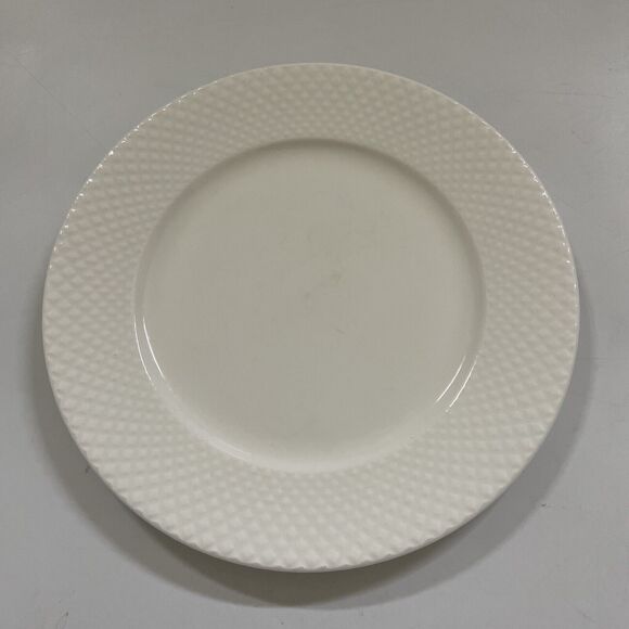 Mikasa Bone China Huntington Set of 4 Salad Plates 8 1/4" White Dishes - Picture 2 of 10